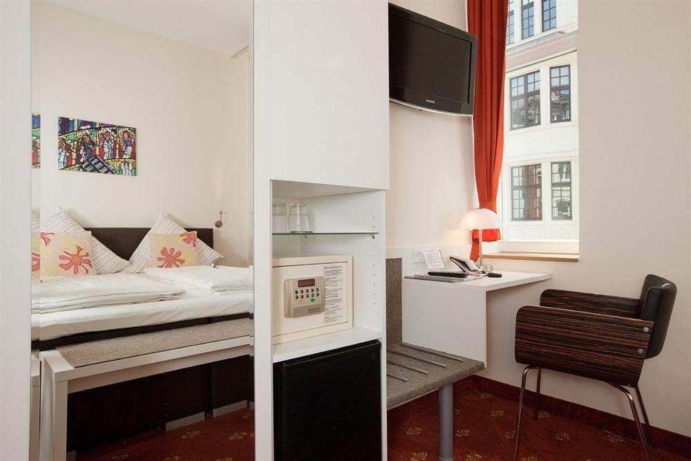 Hotel Domstern Köln Eksteriør bilde